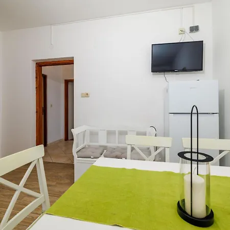 Biserka Apartamento *