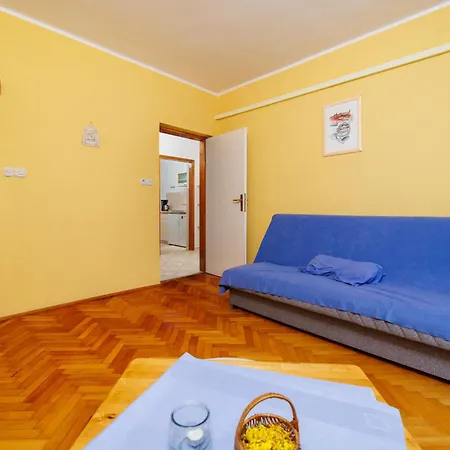 Biserka Apartamento *