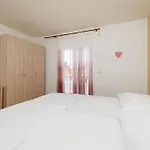 Апартаменты Biserka Barbat na Rabu