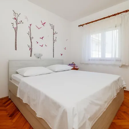 Biserka Apartament Barbat na Rabu