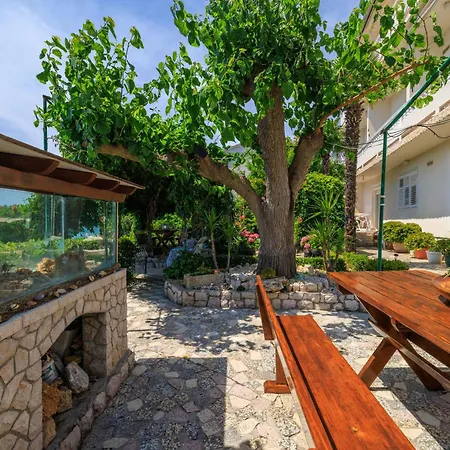 Biserka Apartament Barbat na Rabu