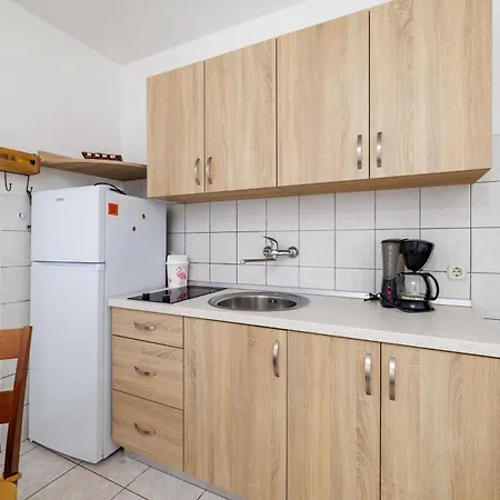 Biserka Apartament Barbat na Rabu