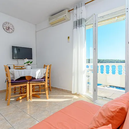 Apartament Biserka *