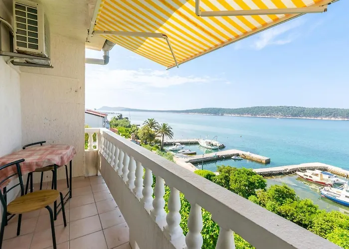 Apartament Biserka *